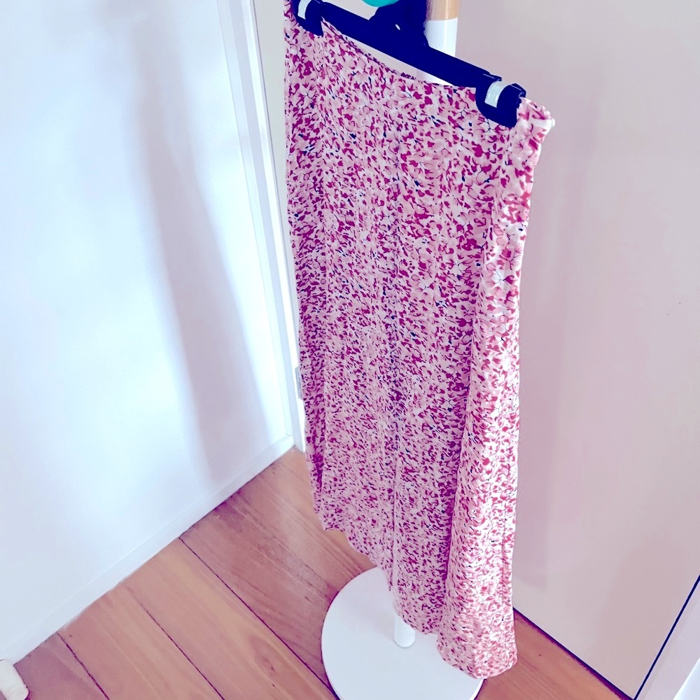 Floral Skirt - Size Medium - Picture 5 of 13